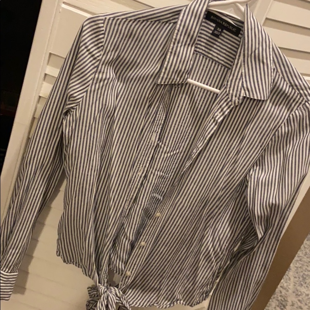Banana republic xs collard shirt.